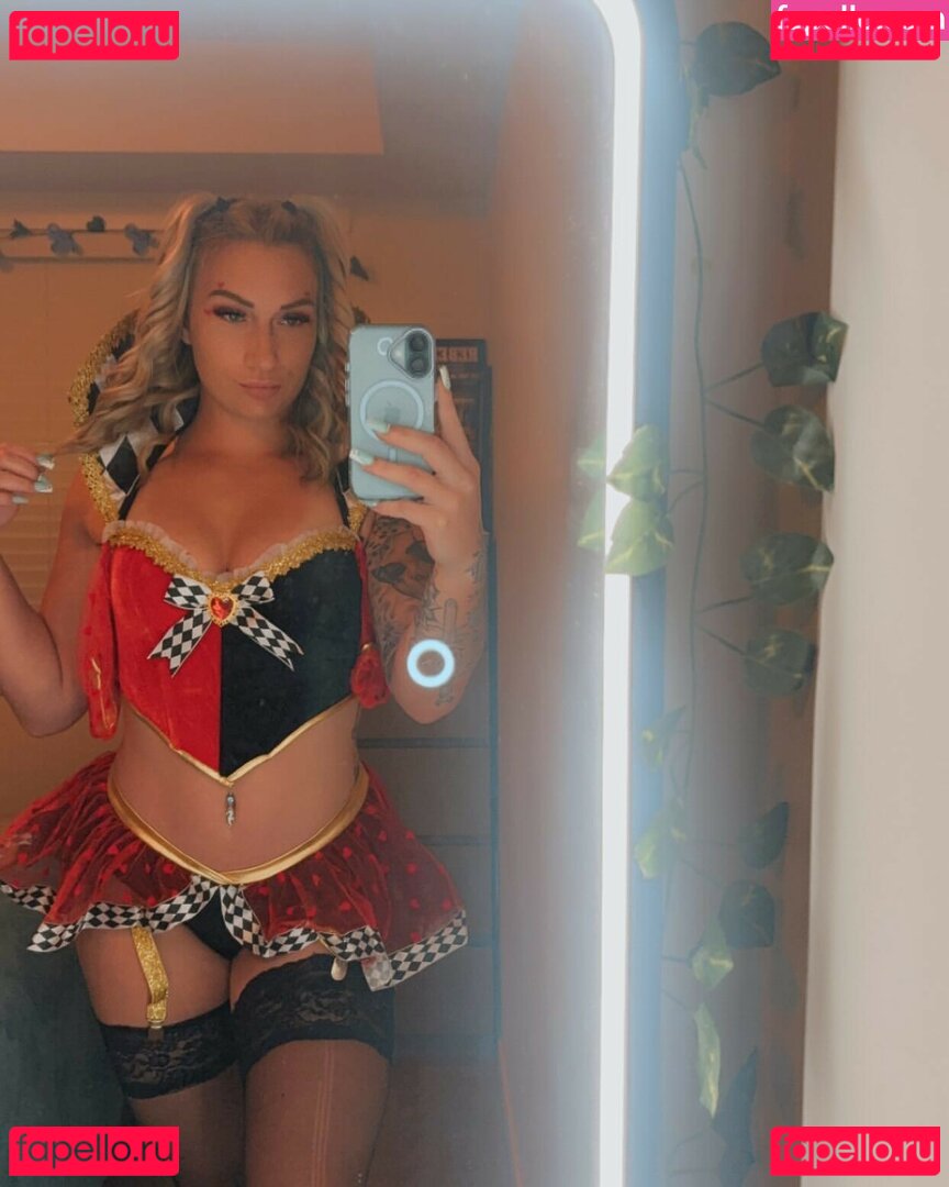 Taylor Flewin / taylorflewin / taylorwhitetv Onlyfans Photo Gallery 