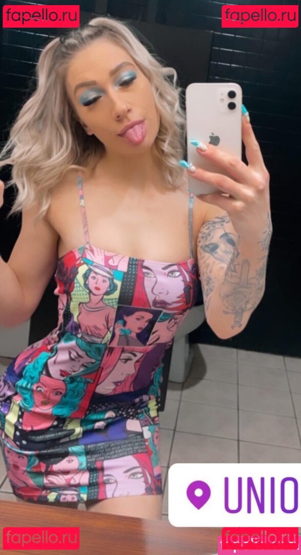 Taylor Flewin / taylorflewin / taylorwhitetv Onlyfans Photo Gallery 