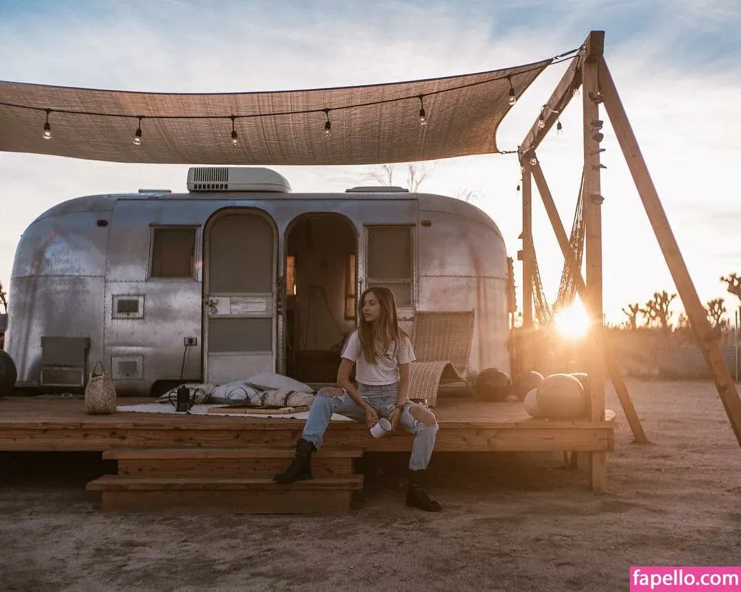 Darling Cute Onlyfans Photo Gallery 