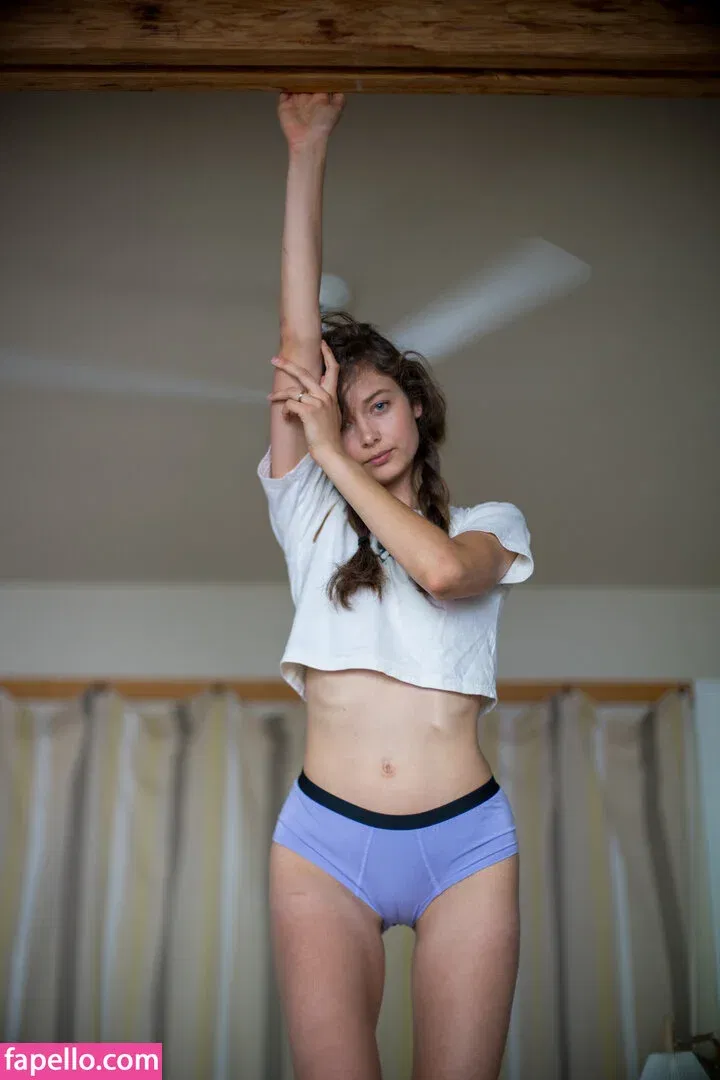 Darling Cute Onlyfans Photo Gallery 