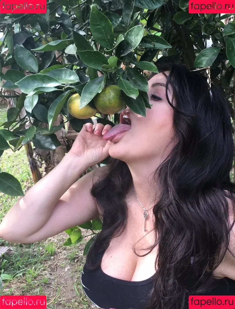 Antonella Onlyfans Photo Gallery 