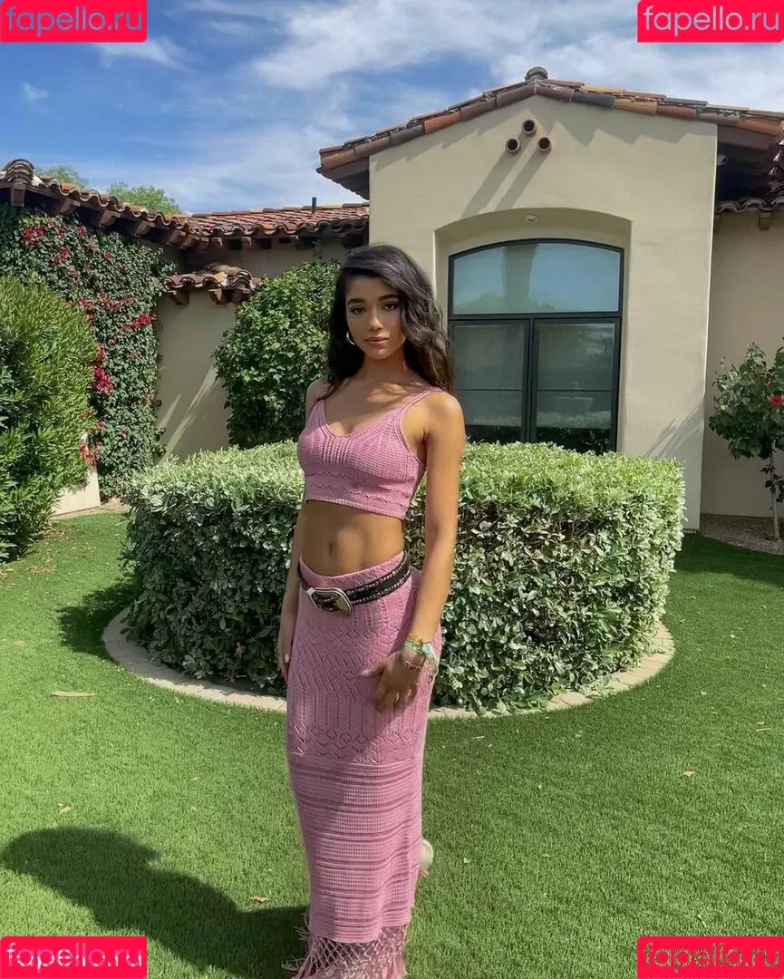 Yovanna Ventura Onlyfans Photo Gallery 