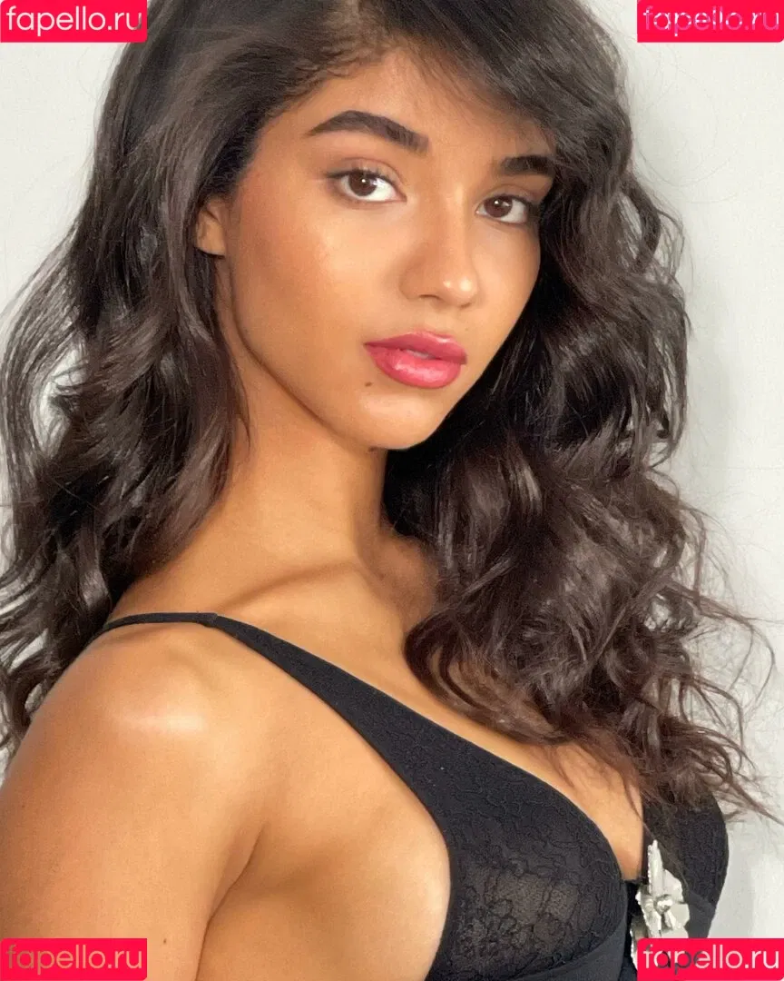 Yovanna Ventura Onlyfans Photo Gallery 