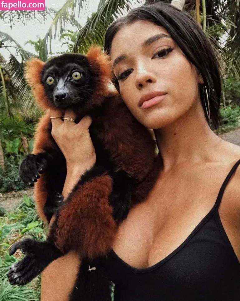 Yovanna Ventura Onlyfans Photo Gallery 