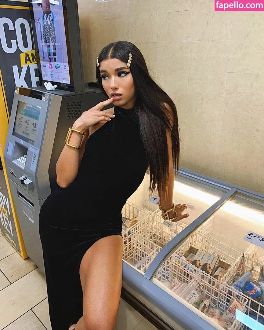 Yovanna Ventura Onlyfans Photo Gallery 