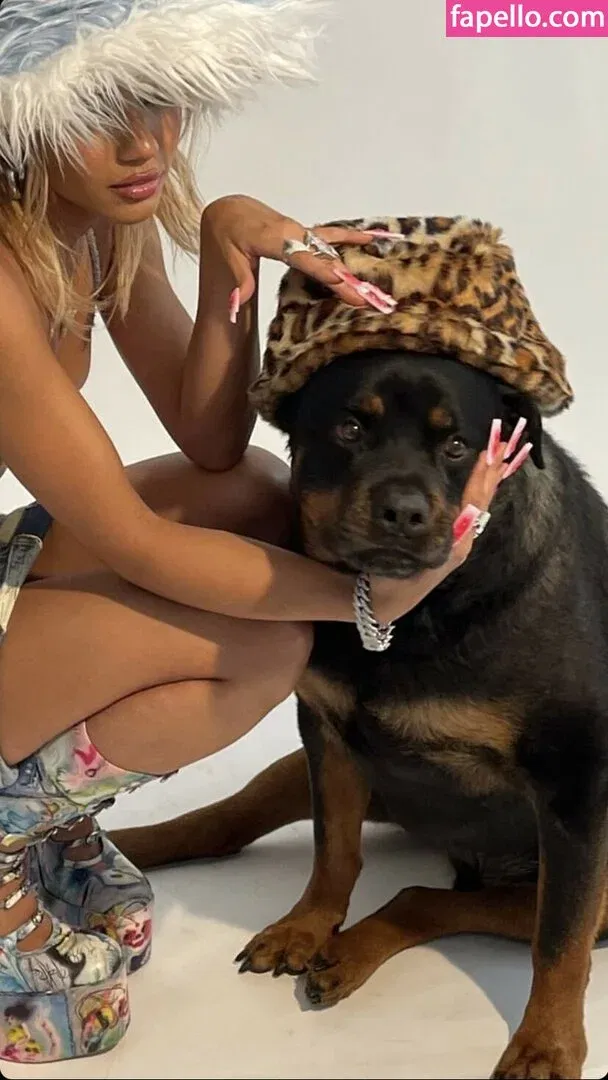 Yovanna Ventura Onlyfans Photo Gallery 