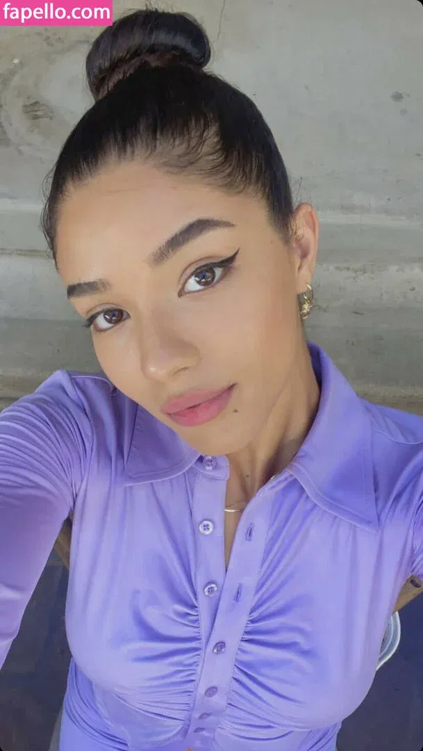 Yovanna Ventura Onlyfans Photo Gallery 