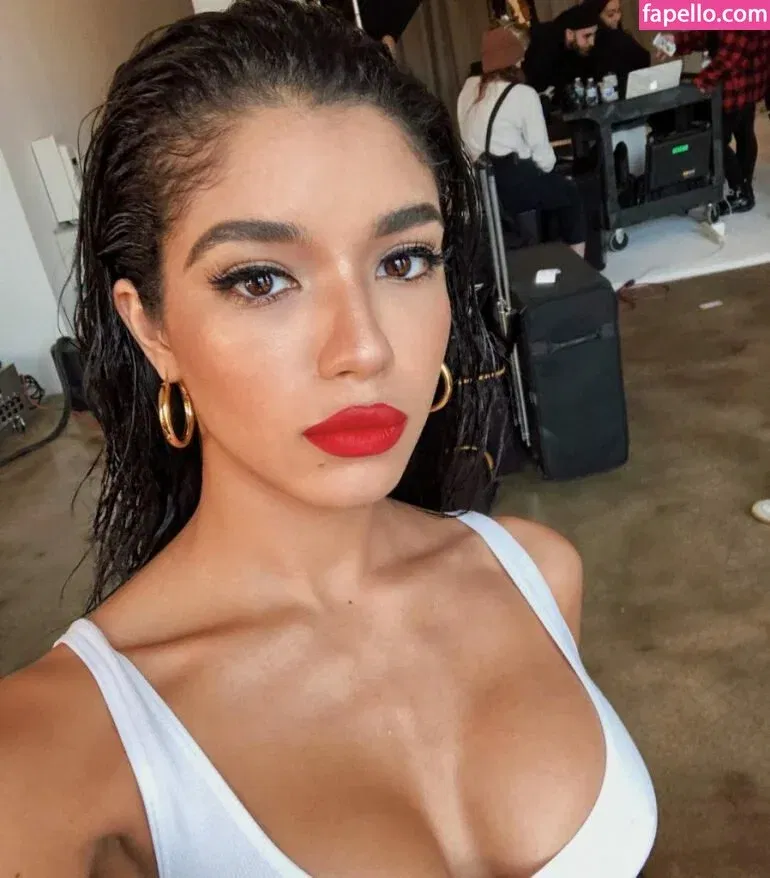 Yovanna Ventura Onlyfans Photo Gallery 
