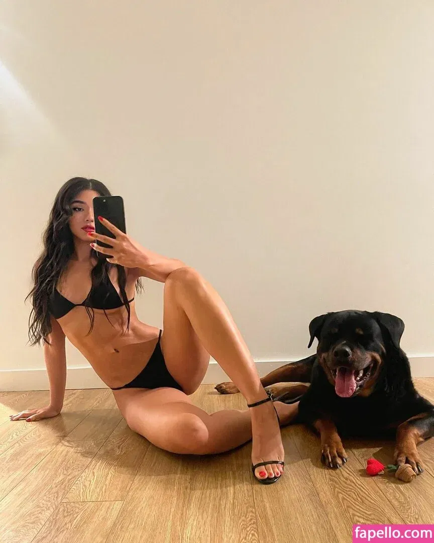 Yovanna Ventura Onlyfans Photo Gallery 