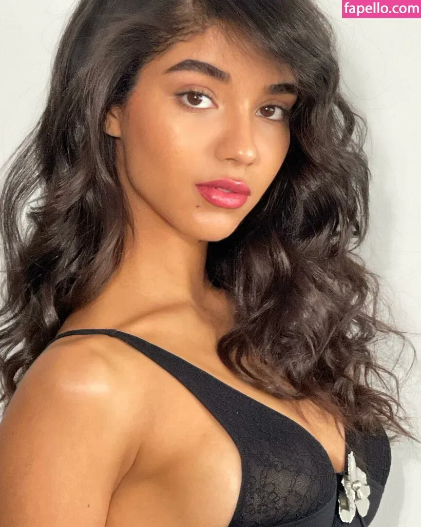 Yovanna Ventura Onlyfans Photo Gallery 