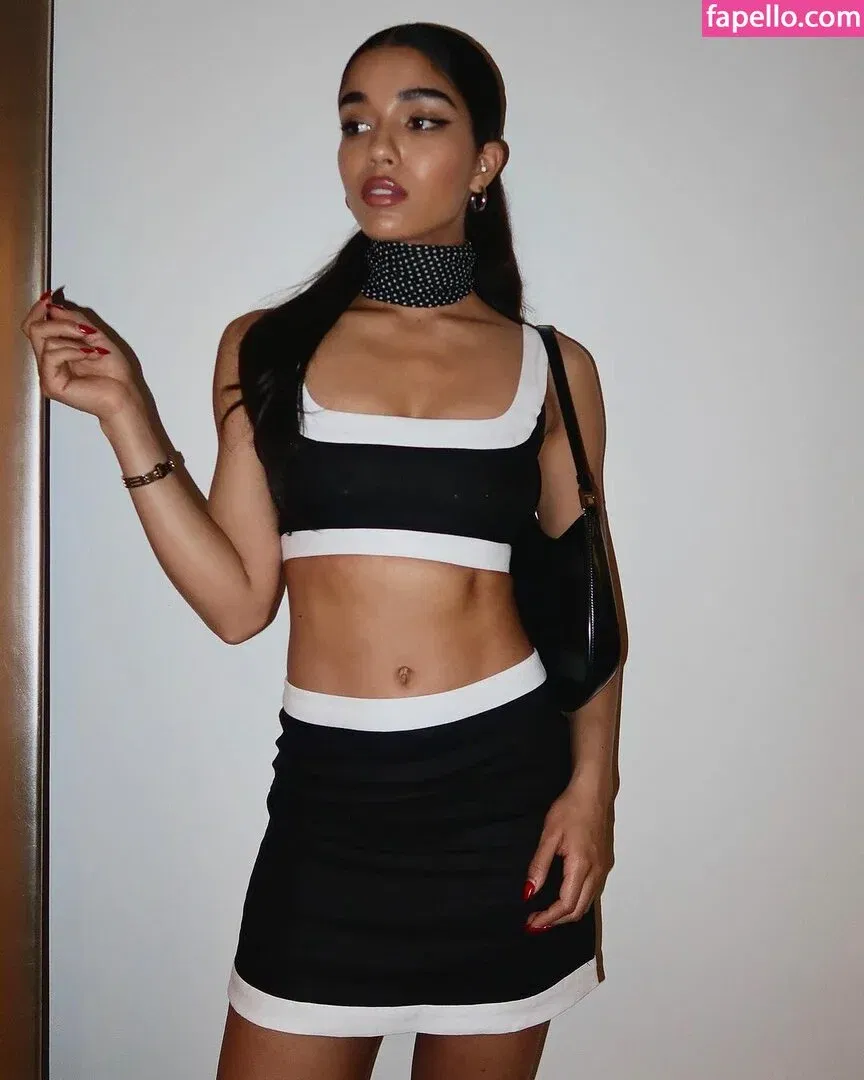 Yovanna Ventura Onlyfans Photo Gallery 