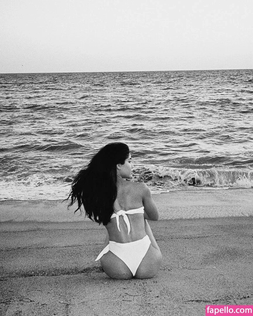 Yovanna Ventura Onlyfans Photo Gallery 