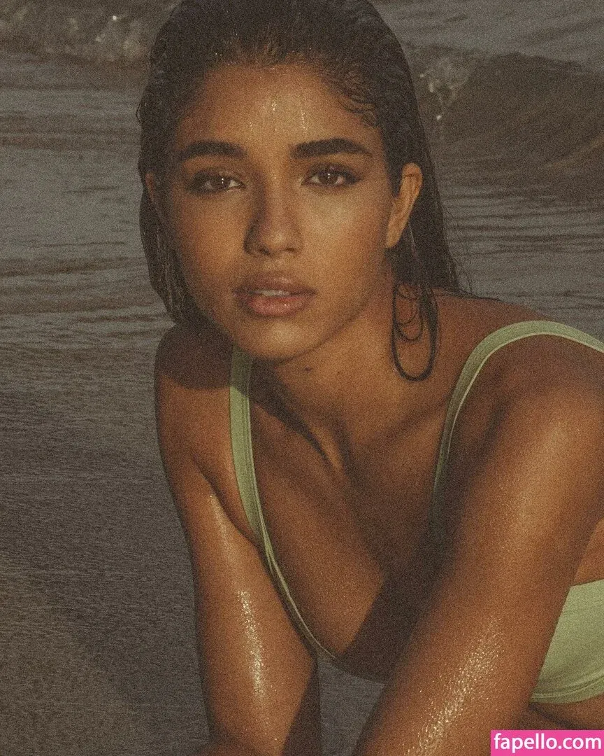 Yovanna Ventura Onlyfans Photo Gallery 