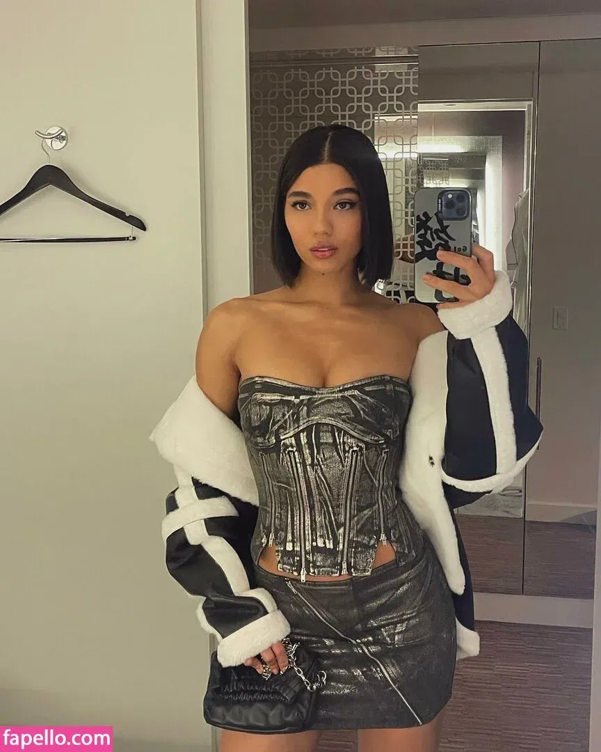 Yovanna Ventura Onlyfans Photo Gallery 