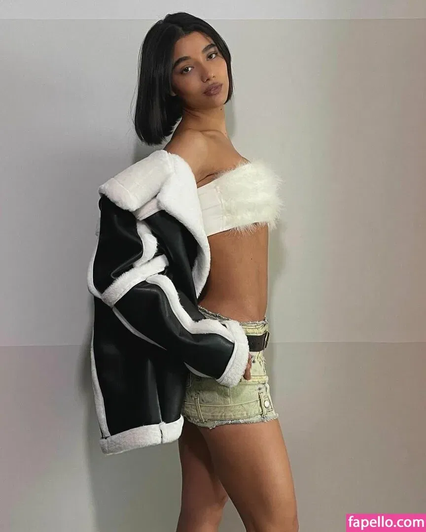 Yovanna Ventura Onlyfans Photo Gallery 