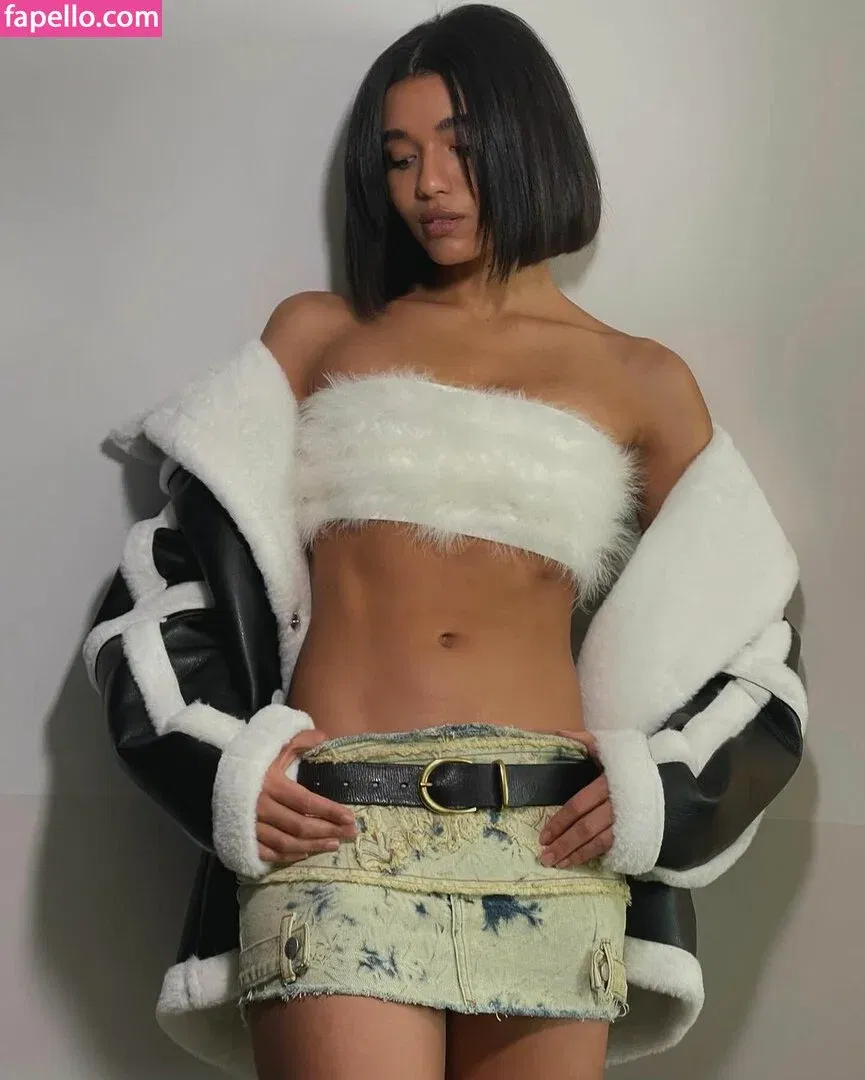 Yovanna Ventura Onlyfans Photo Gallery 