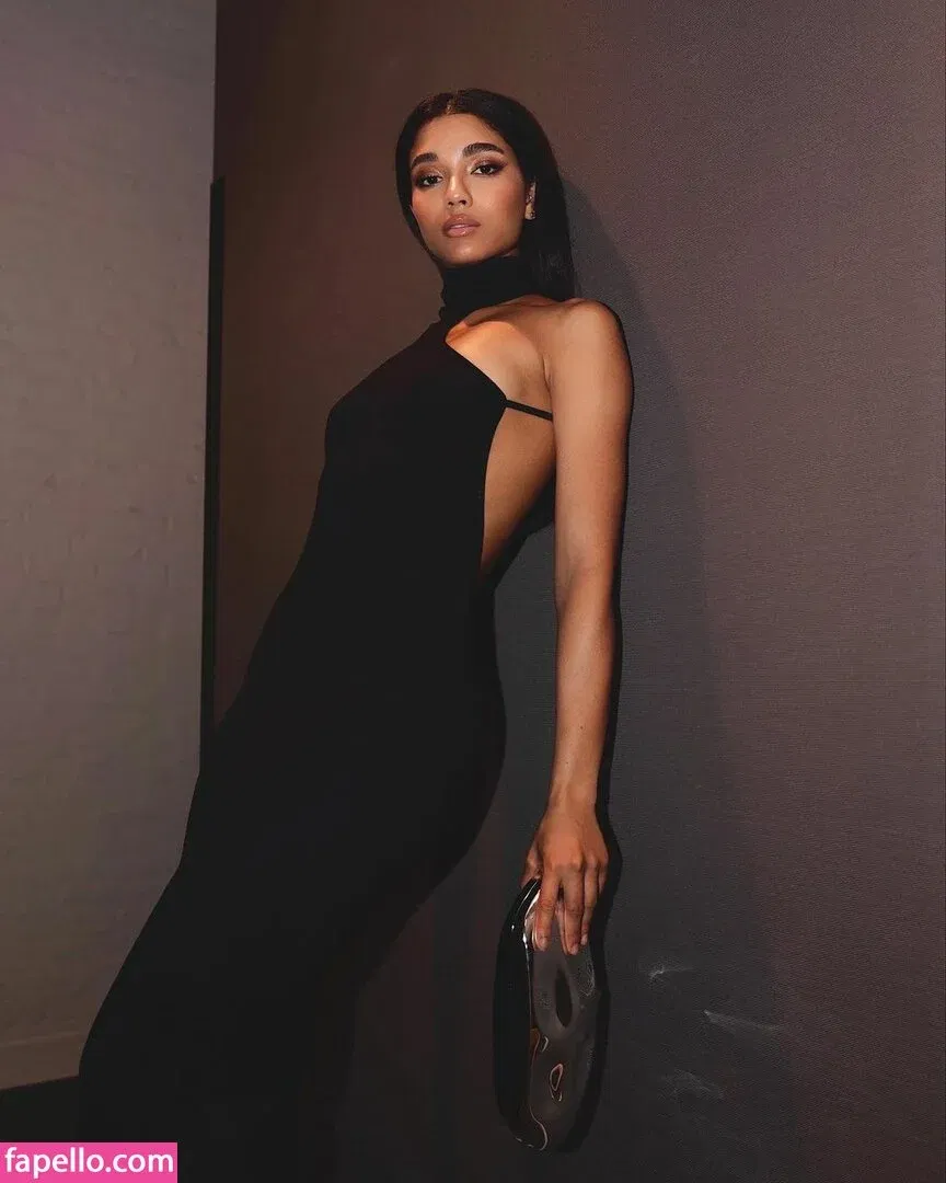 Yovanna Ventura Onlyfans Photo Gallery 