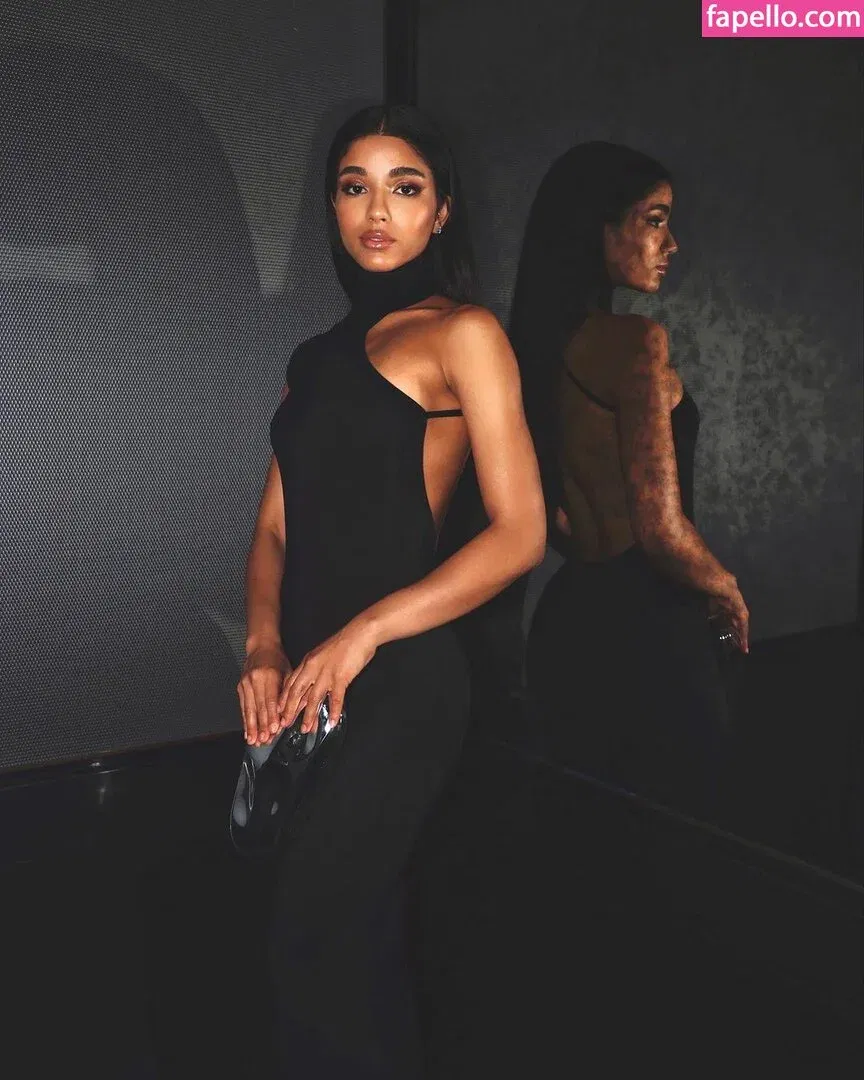 Yovanna Ventura Onlyfans Photo Gallery 