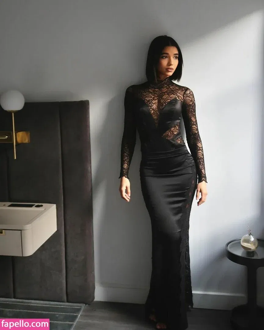 Yovanna Ventura Onlyfans Photo Gallery 