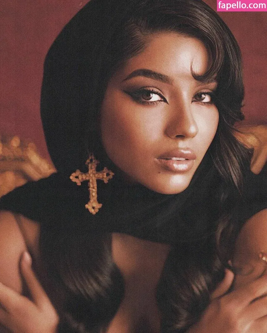 Yovanna Ventura Onlyfans Photo Gallery 