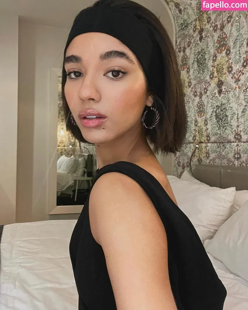 Yovanna Ventura Onlyfans Photo Gallery 