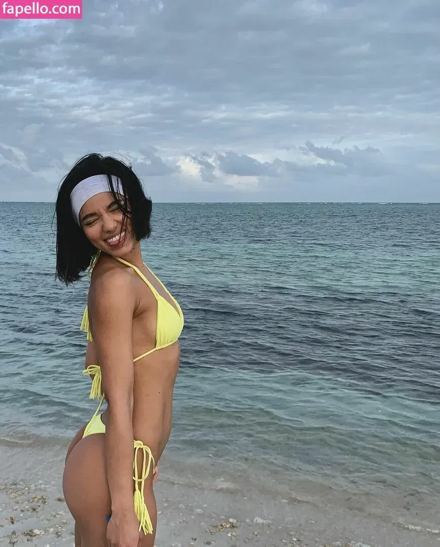 Yovanna Ventura Onlyfans Photo Gallery 