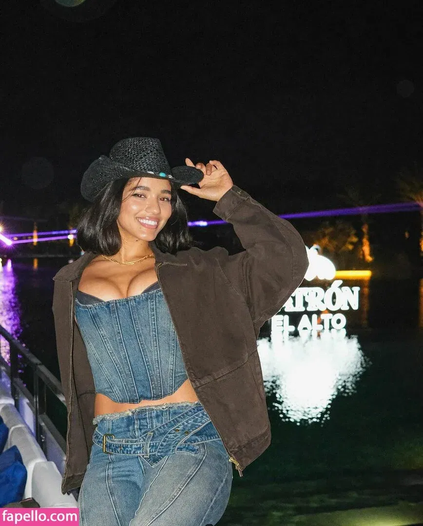 Yovanna Ventura Onlyfans Photo Gallery 