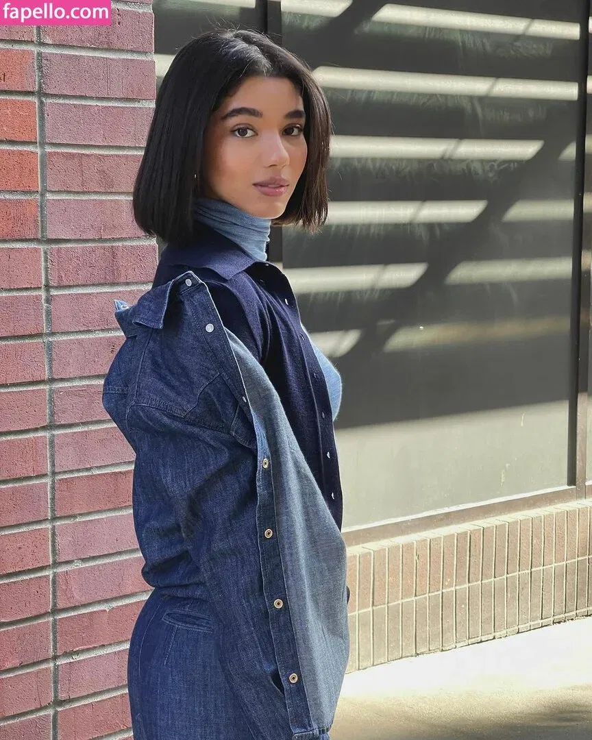 Yovanna Ventura Onlyfans Photo Gallery 