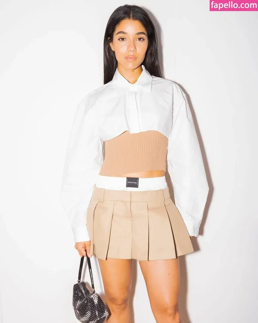 Yovanna Ventura Onlyfans Photo Gallery 