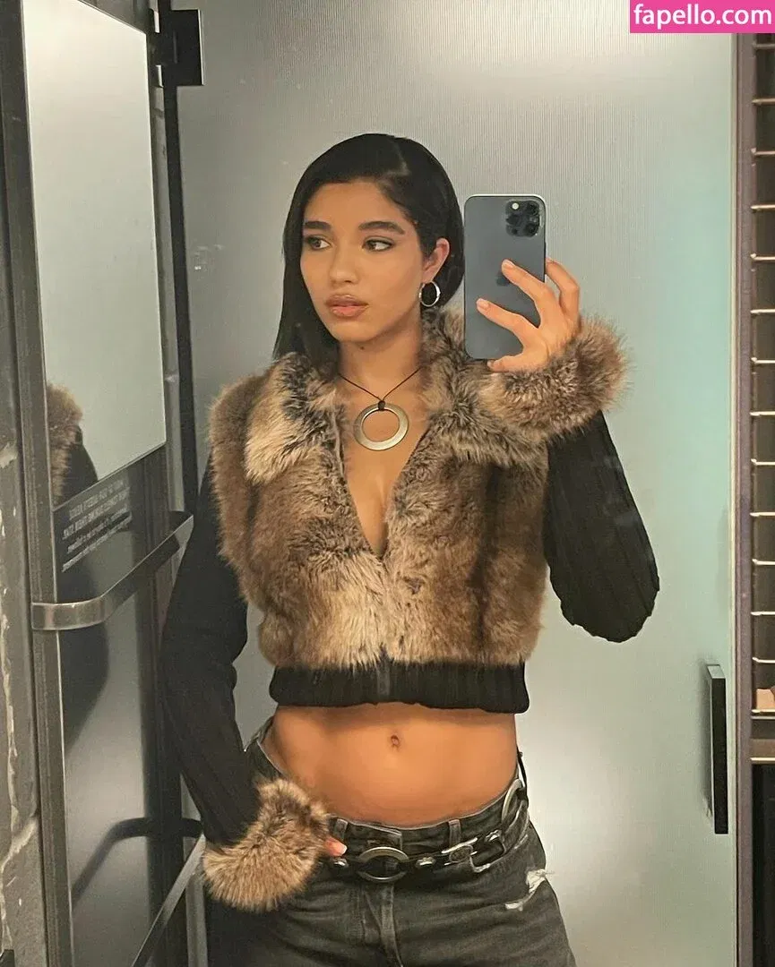 Yovanna Ventura Onlyfans Photo Gallery 