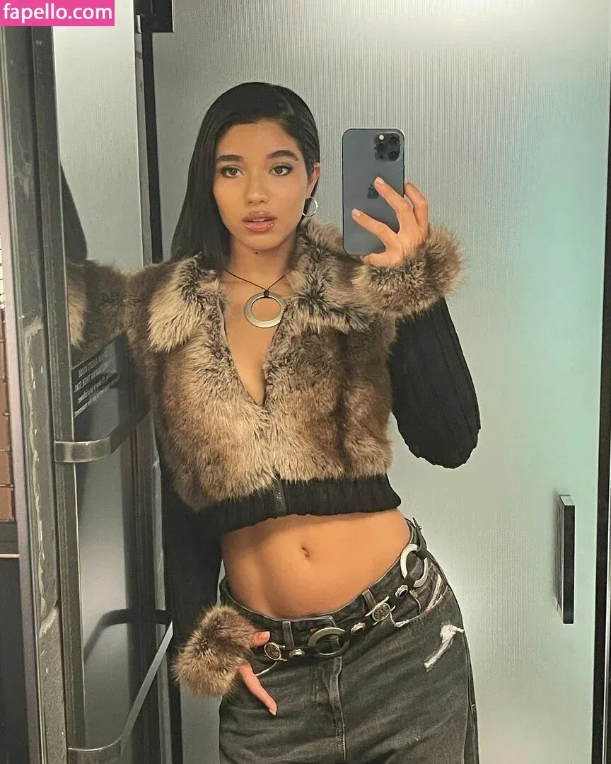 Yovanna Ventura Onlyfans Photo Gallery 