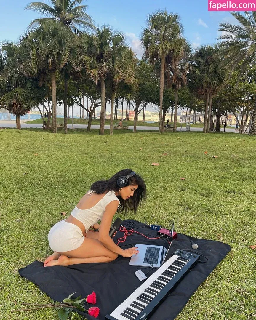 Yovanna Ventura Onlyfans Photo Gallery 