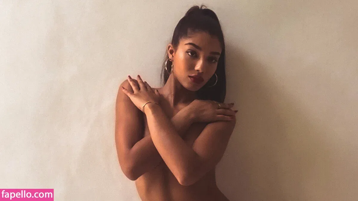 Yovanna Ventura Onlyfans Photo Gallery 