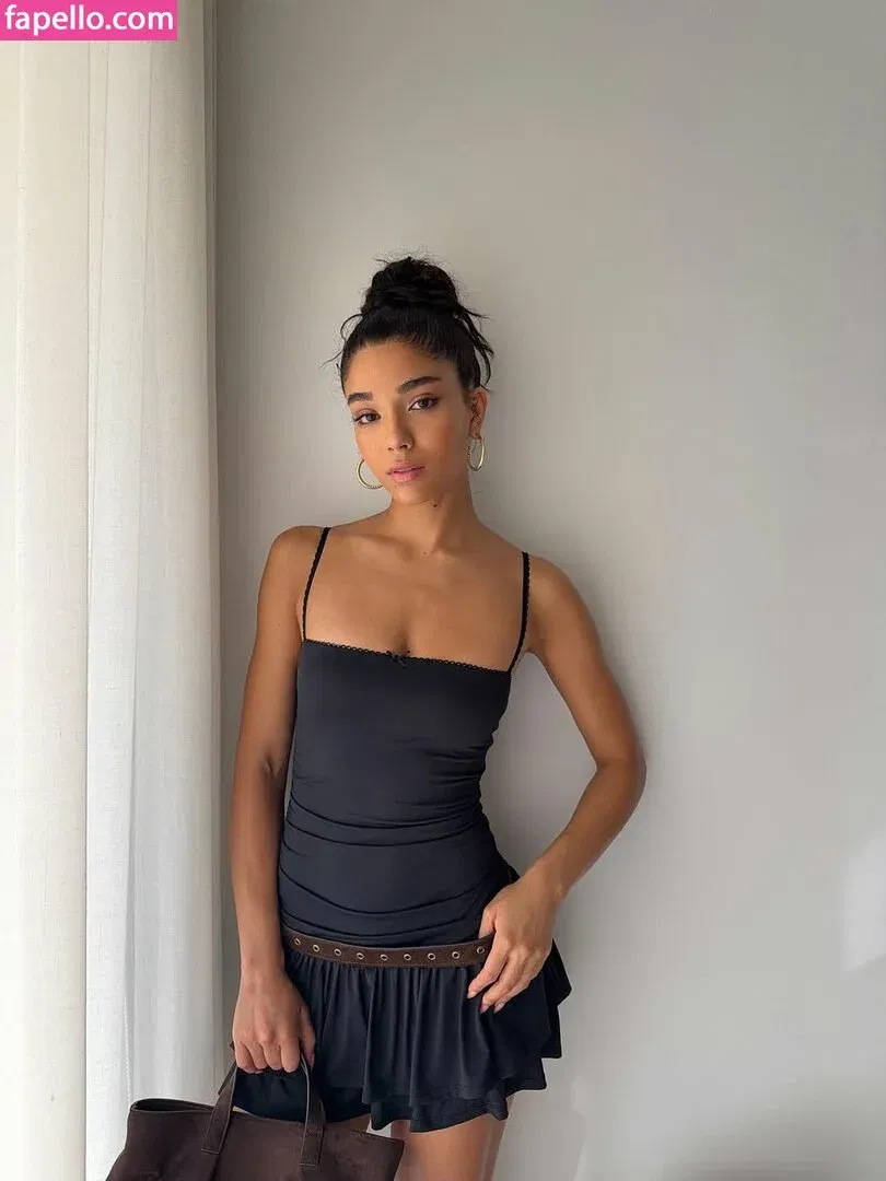 Yovanna Ventura Onlyfans Photo Gallery 