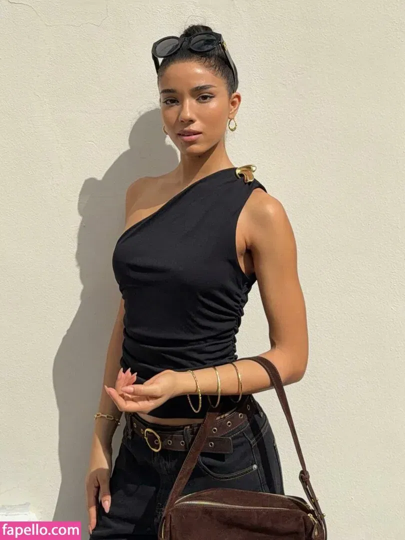 Yovanna Ventura Onlyfans Photo Gallery 