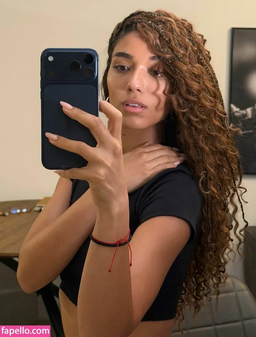 Yovanna Ventura Onlyfans Photo Gallery 