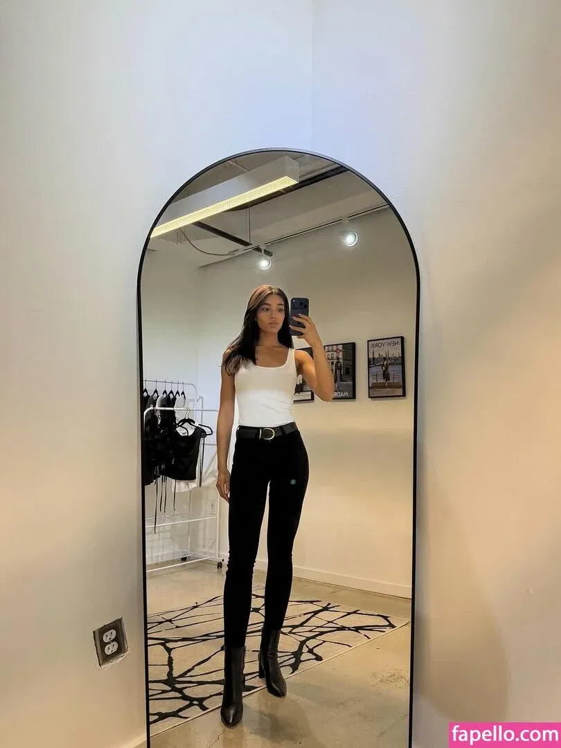 Yovanna Ventura Onlyfans Photo Gallery 