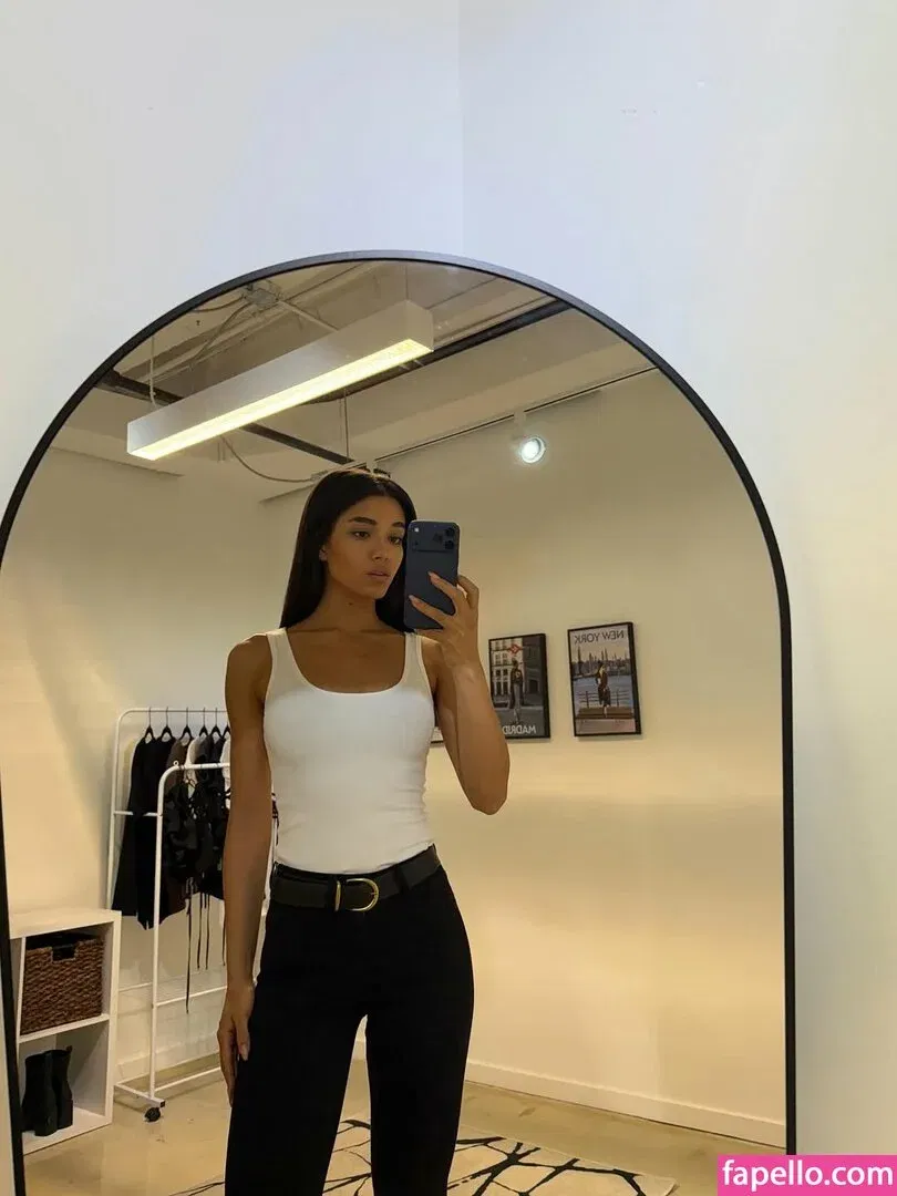 Yovanna Ventura Onlyfans Photo Gallery 