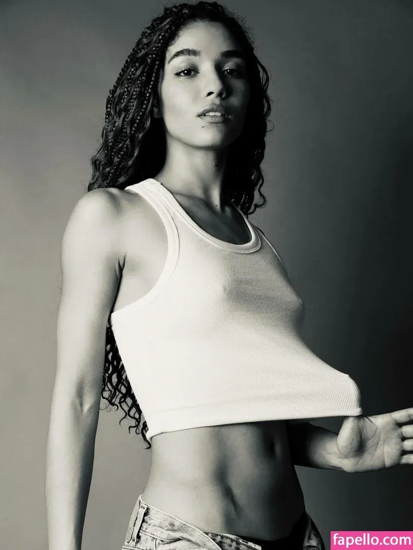 Yovanna Ventura Onlyfans Photo Gallery 