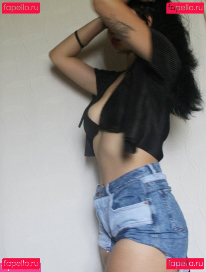 @h3llg1rlb1tch / @helldaughteroff / @justmeandminime1.1 / helldaughterofficial1 Onlyfans Photo Gallery 