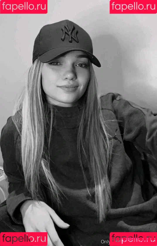 Sassyt33n Onlyfans Photo Gallery 