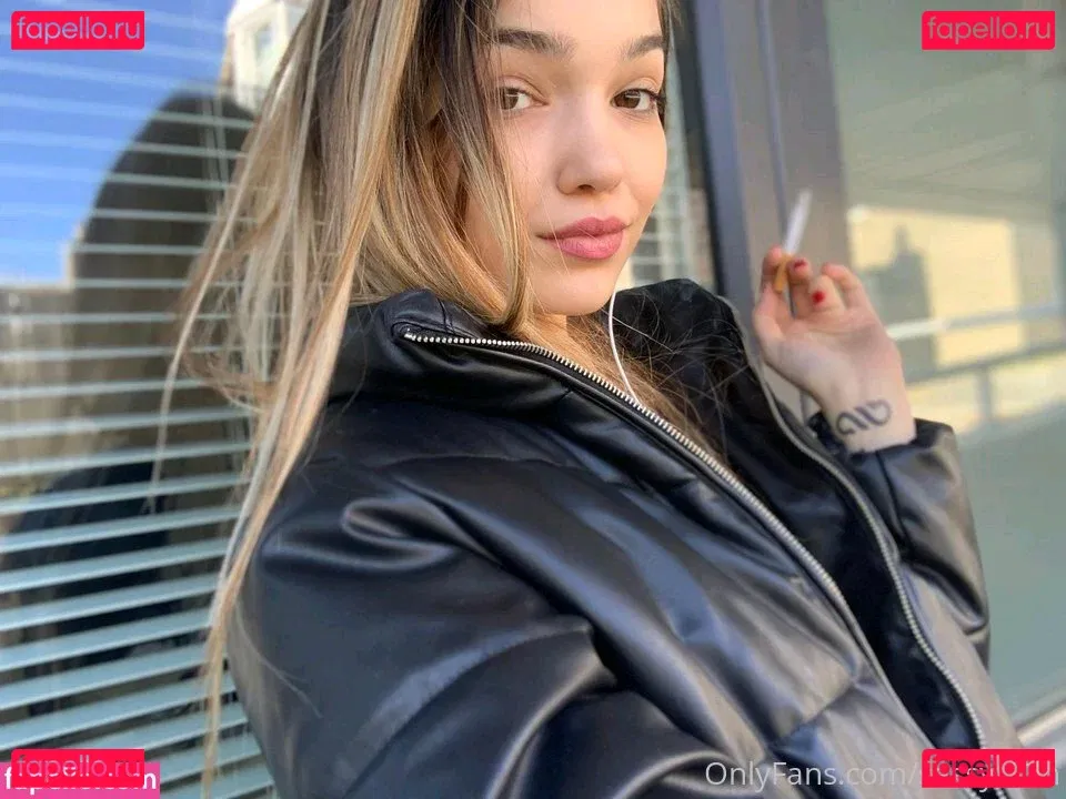 Sassyt33n Onlyfans Photo Gallery 