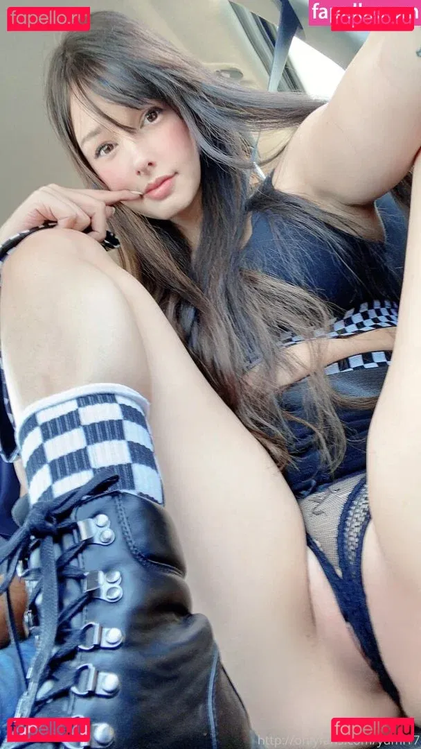 yumii17 Onlyfans Photo Gallery 
