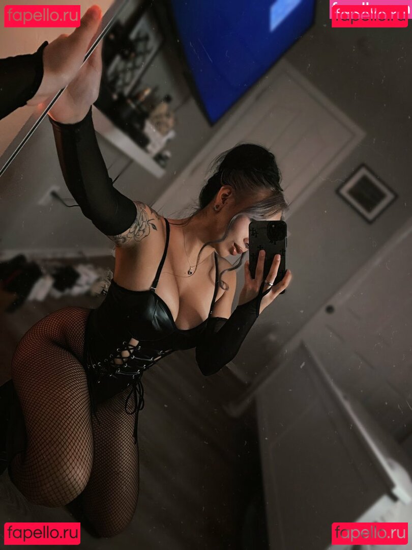 Lesleeyx__ / Venomxfans / lesleeyx Onlyfans Photo Gallery 