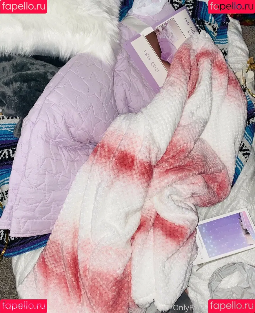hayliekyu Onlyfans Photo Gallery 