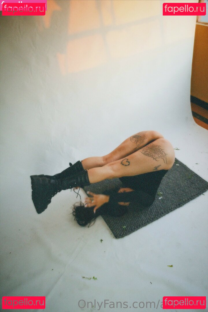 AzidMilk Onlyfans Photo Gallery 