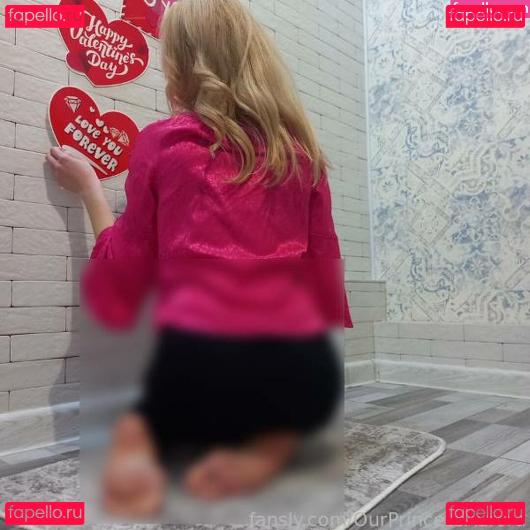 OurPrincessAurora Onlyfans Photo Gallery 