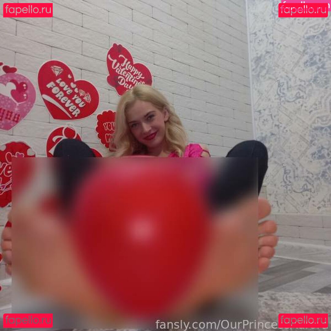 OurPrincessAurora Onlyfans Photo Gallery 