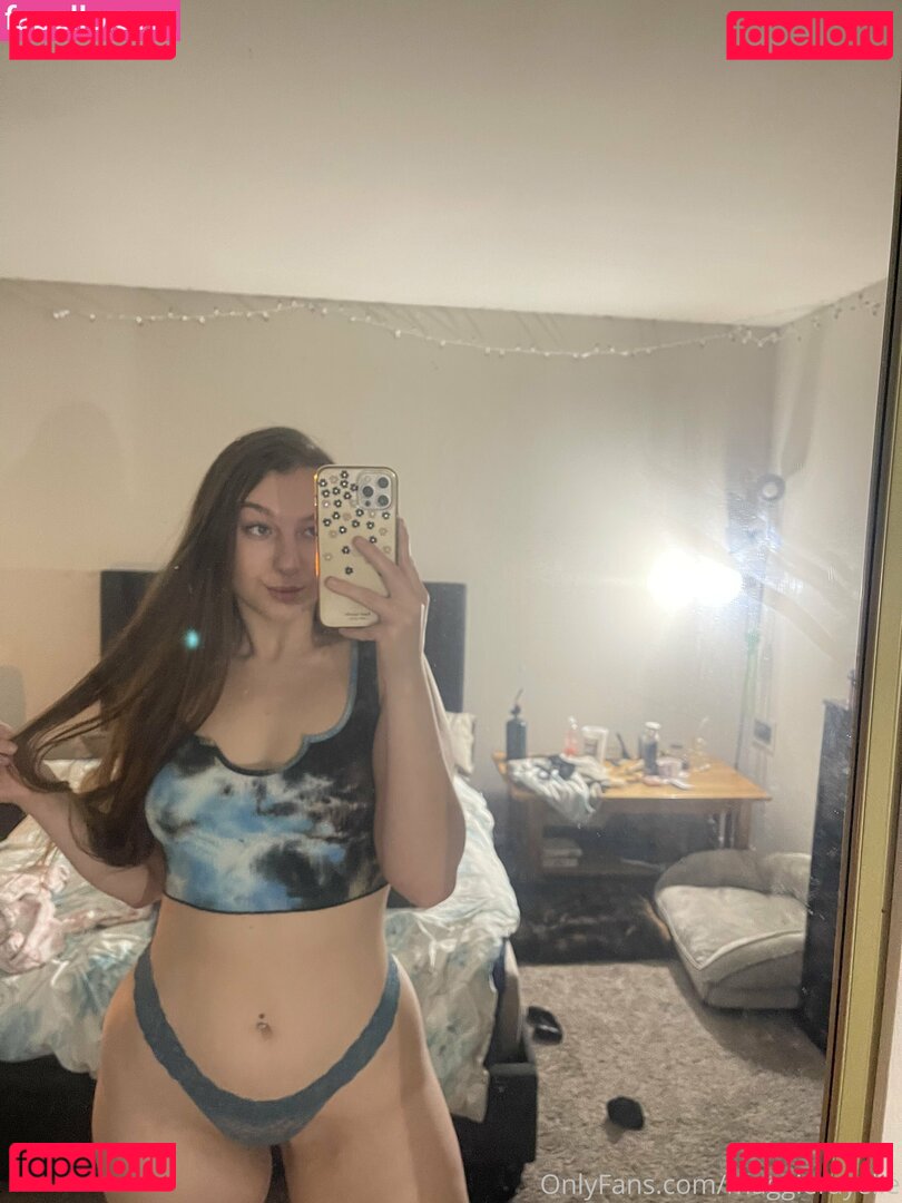 Mags_rr / maggierayelle Onlyfans Photo Gallery 