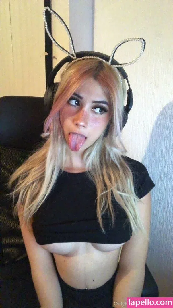 devorah.sg Onlyfans Photo Gallery 